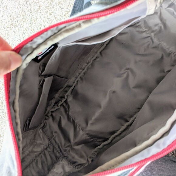 ⭐Red Grey Striped Sling Bag Champion⭐ - Picture 7 of 7